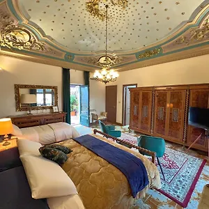  Bed & Breakfast Allure Palace